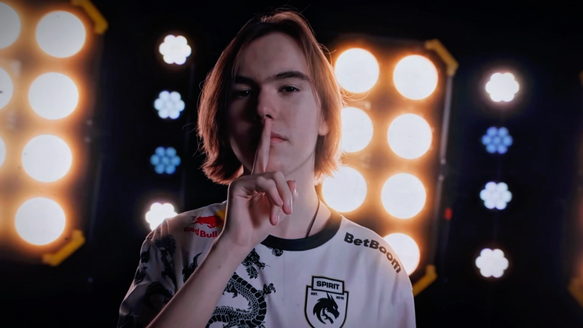 深圳DYG、MTG晋级季后赛，杭州LGD大鹅遗憾止步