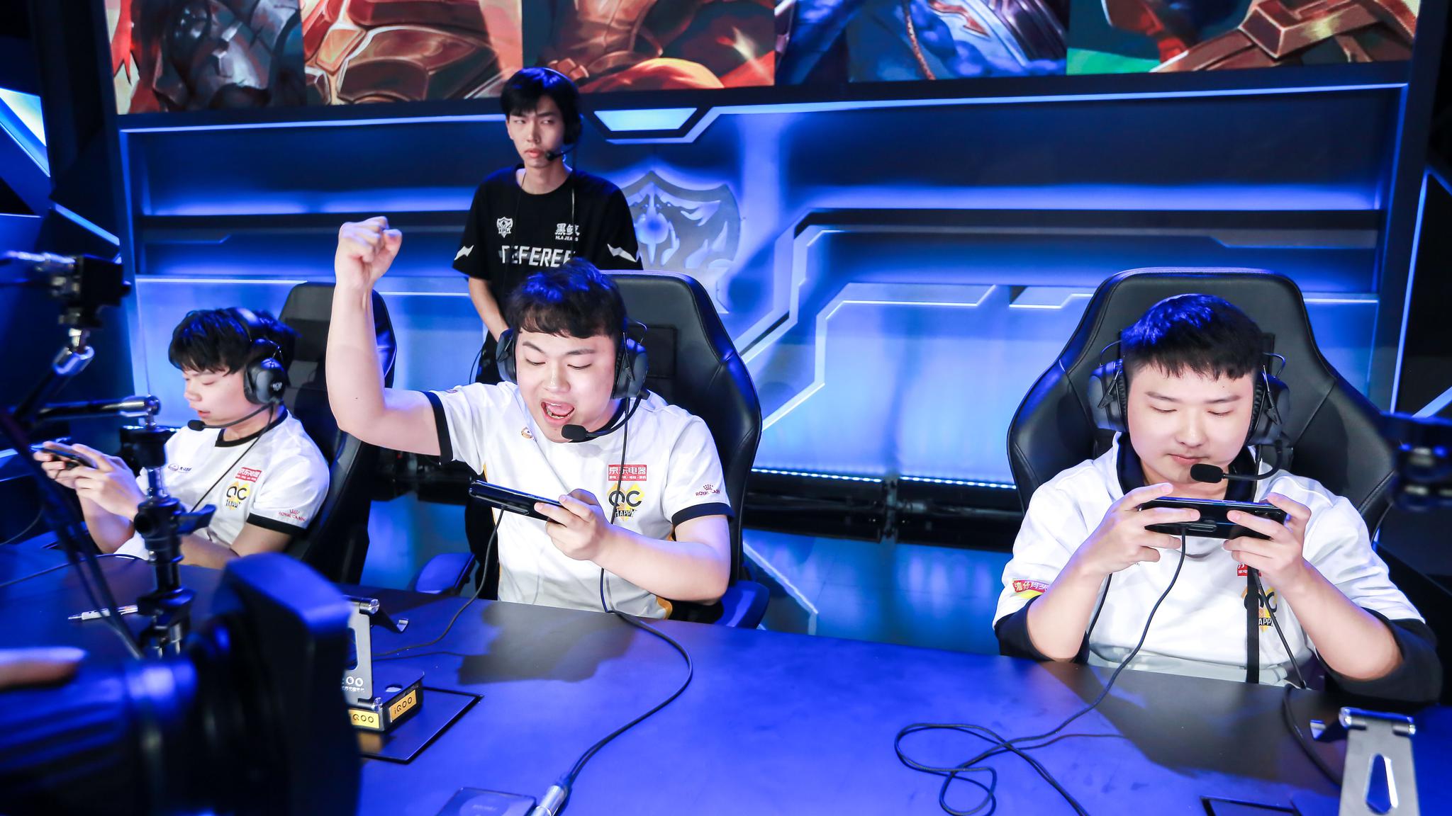 常规赛第三轮第二周王者时刻：清融不知火舞秀翻全场